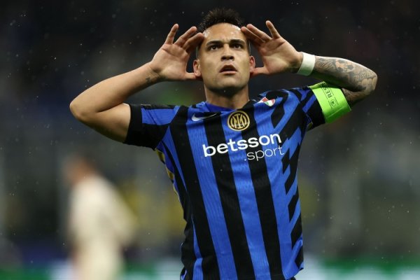 Lautaro đã ghi được hai lần tại Champions League lần thứ ba, gắn liền với Adriano và Crespo nhiều nh